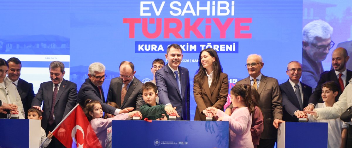 Bakan Kurum'dan Samsun'da Sert Mesajlar: "Bu Saha Senin Sahan Değil Özgür Bey!"