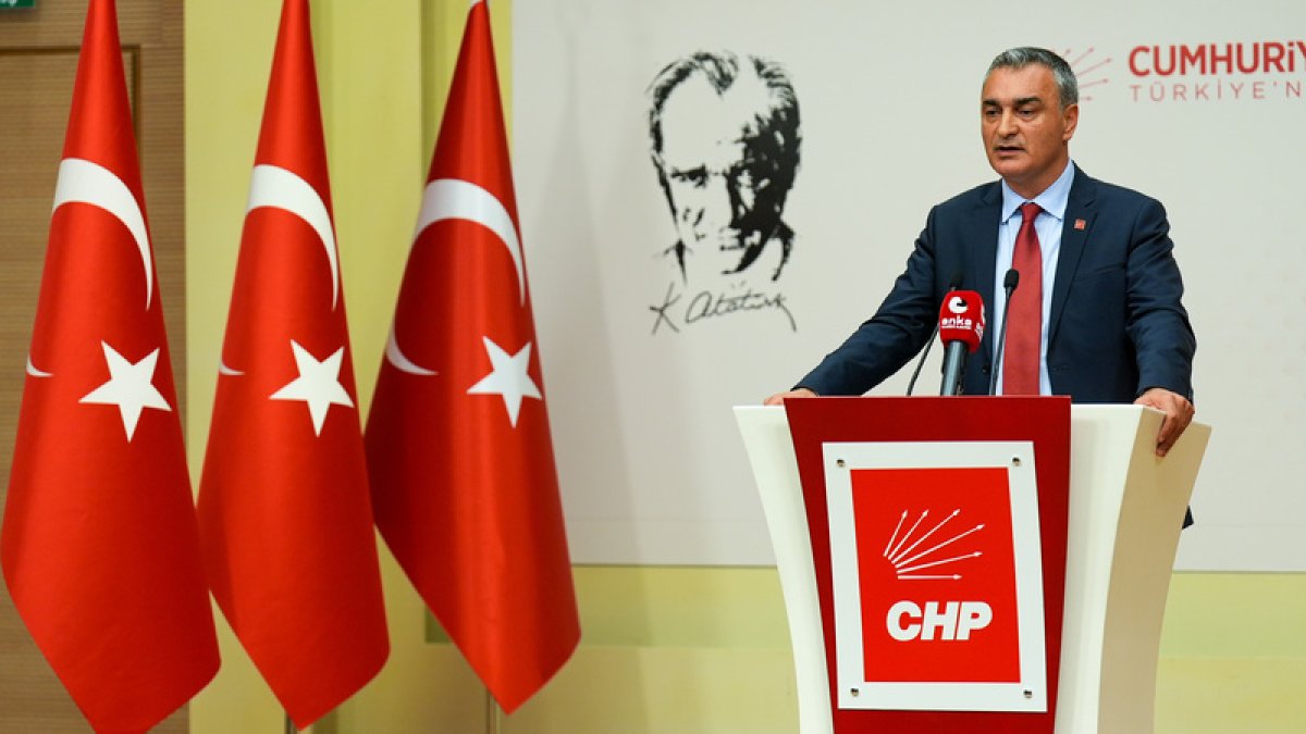 CHP Parti Sözcüsü Müslim Sarı Açıkladı: PM İstifaları Sonrası Kurultay Kararı
