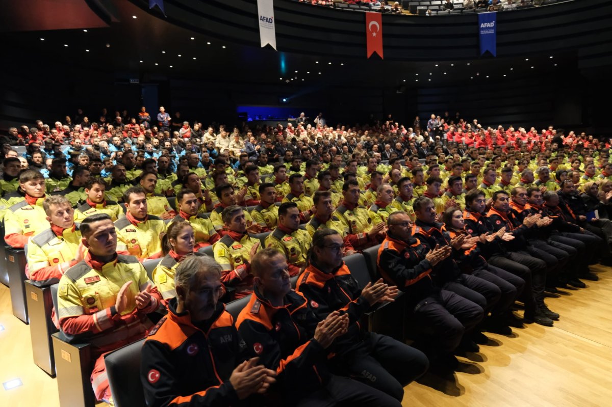 Afetin Kahramanları Sertifikalarını Aldı