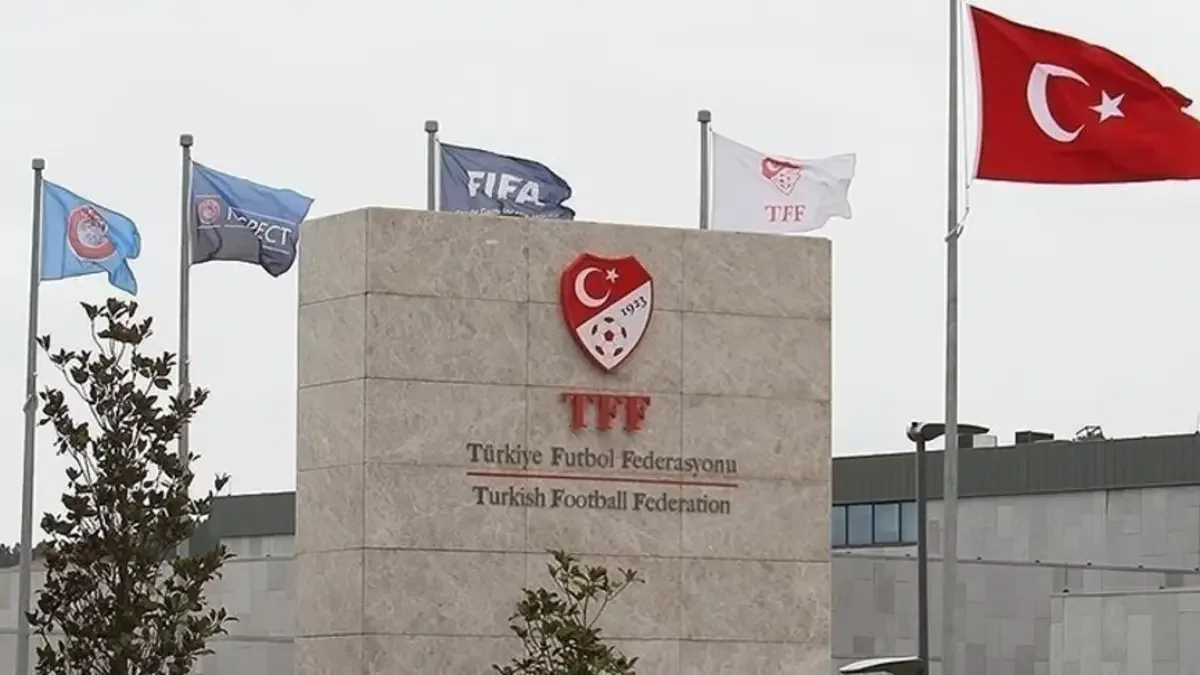 Süper Lig'de Ceza Faturası Kabardı! PFDK Kararları Kulüpleri Sarstı