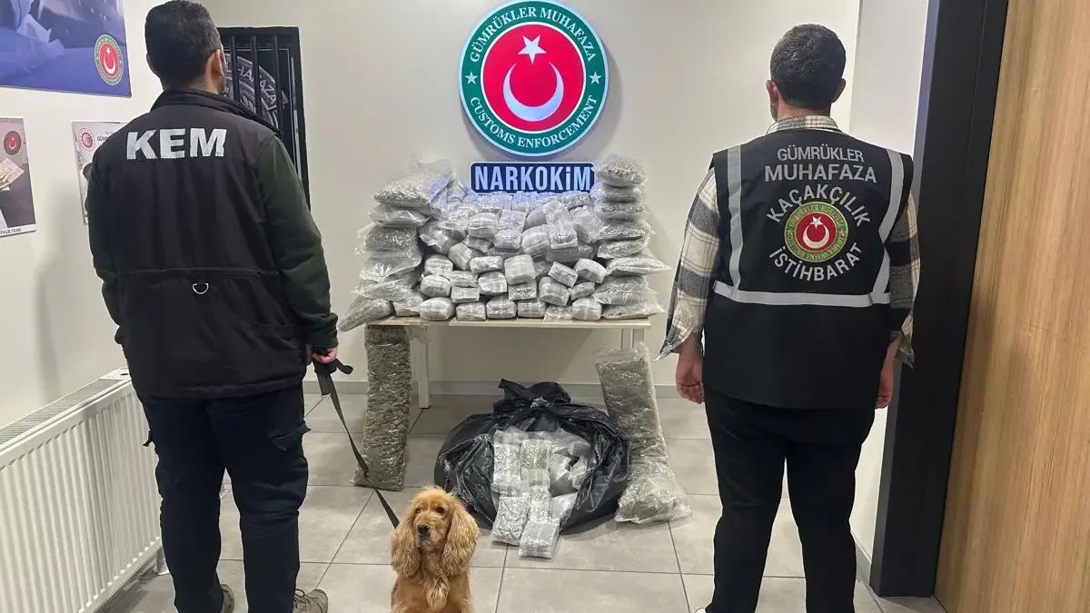 Gümrük Kapılarında Büyük Av: Toplam 659 Kiloyu Görünce Şoke Oldular!