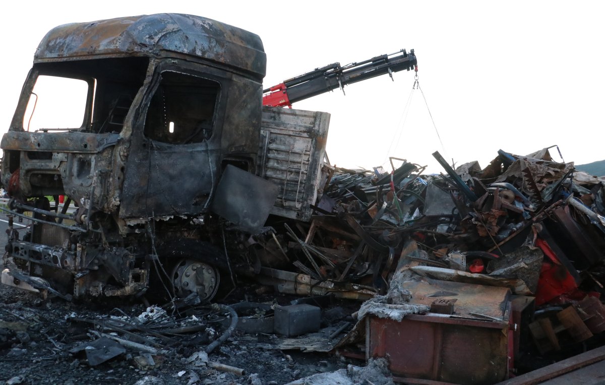 Erzurum Pasinler Kara Yolunda Tır Yangını: 31 PBM 64 Kaza Son Dakika