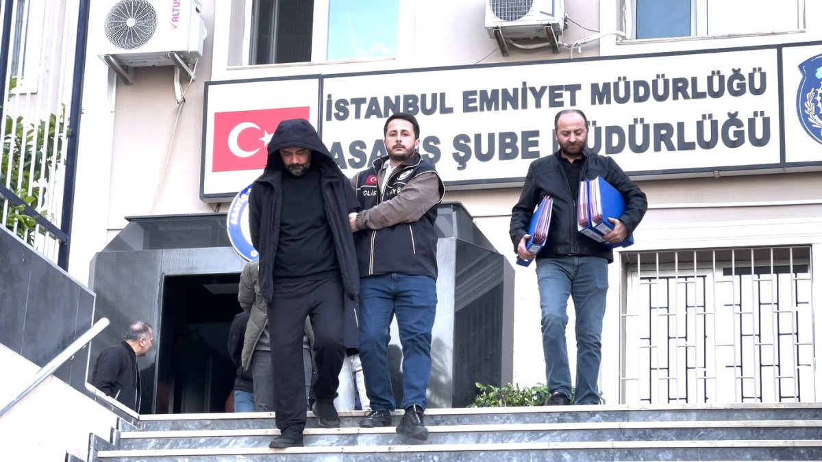 İkinci El Araç Alacaklar Dikkat! 'Change' Şebekesi Öyle Bir Yöntem Bulmuş Ki: 28 Otomobil Ele Geçirildi!
