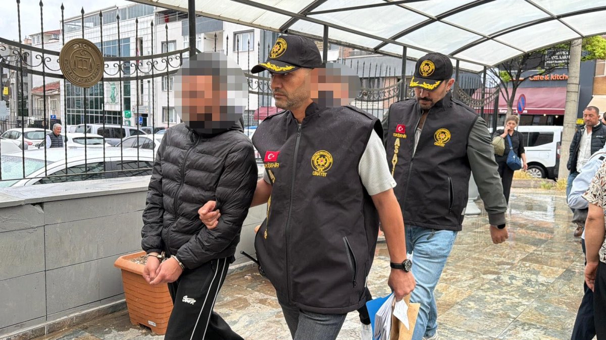 Eskişehir’de Sokak Ortasında Silahlı Kavga: 1 Yaralı, 3 Gözaltı