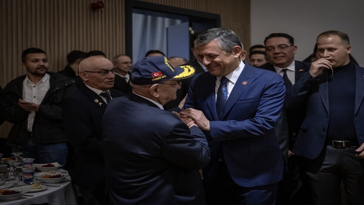 "Şehit Aileleri ve Gaziler İçin 18 Maddelik Reform: İşte Özel’in 'Çatı Kanun' Teklifi!"