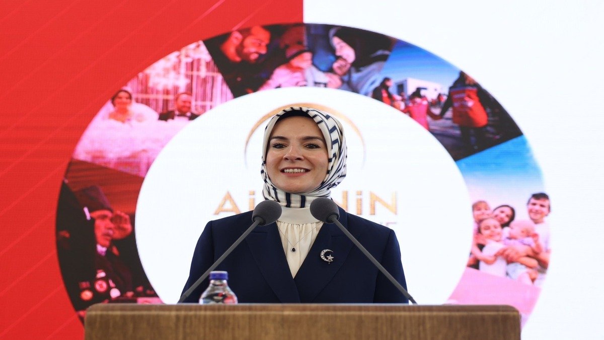 Evlenecek Gençlere Müjde: Hesaplara Bakanlık Tarafından Milyarlarca Lira Yatırıldı!