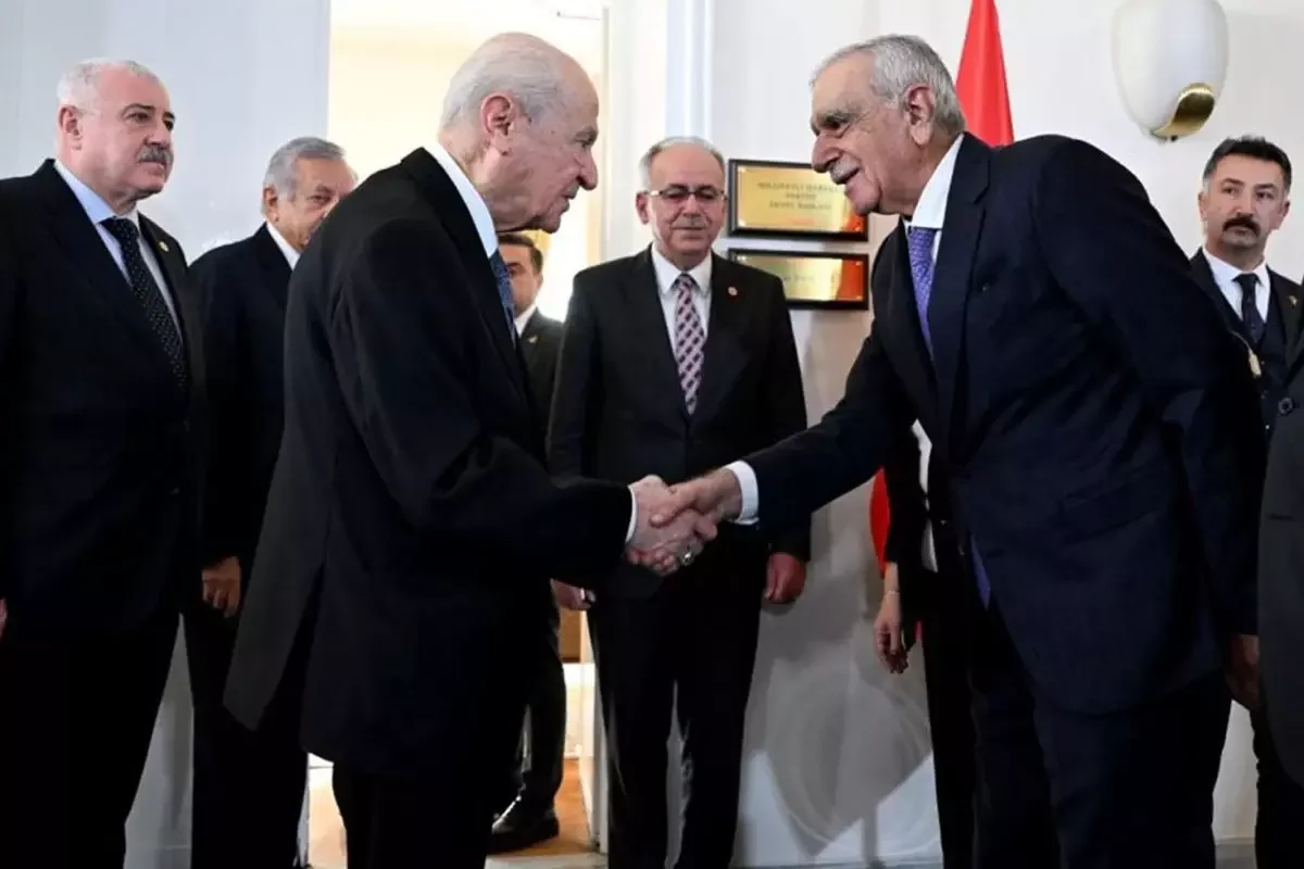 Ahmet Türk’ten Bahçeli’ye "Somut Adım" Yanıtı