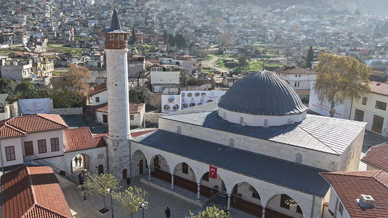 Hatay’da İki Cami İki Farklı Sonuç
