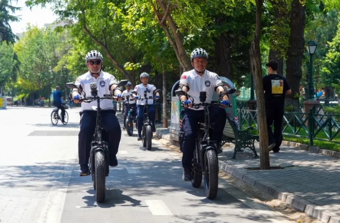Eskişehir’de Zabıta için Elektrikli Bisiklet Dönemi