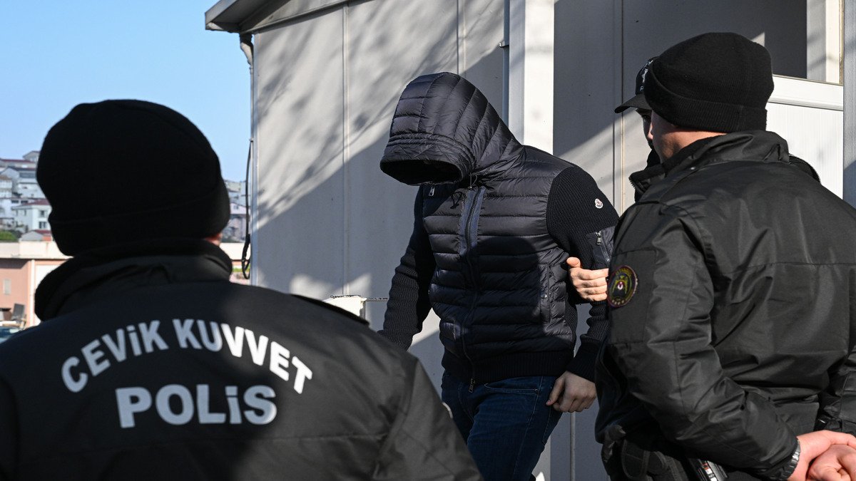 Ünlü isimlere dev narko-operasyon: 14 şüpheli adliyeye sevk edildi, 2 isim aranıyor!