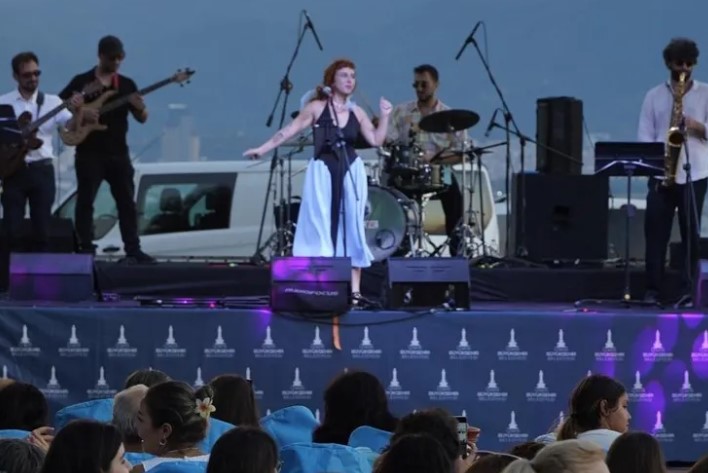 İzmir’de Ağustos Etkinlikleriyle Yaz Coşkusu Başlıyor